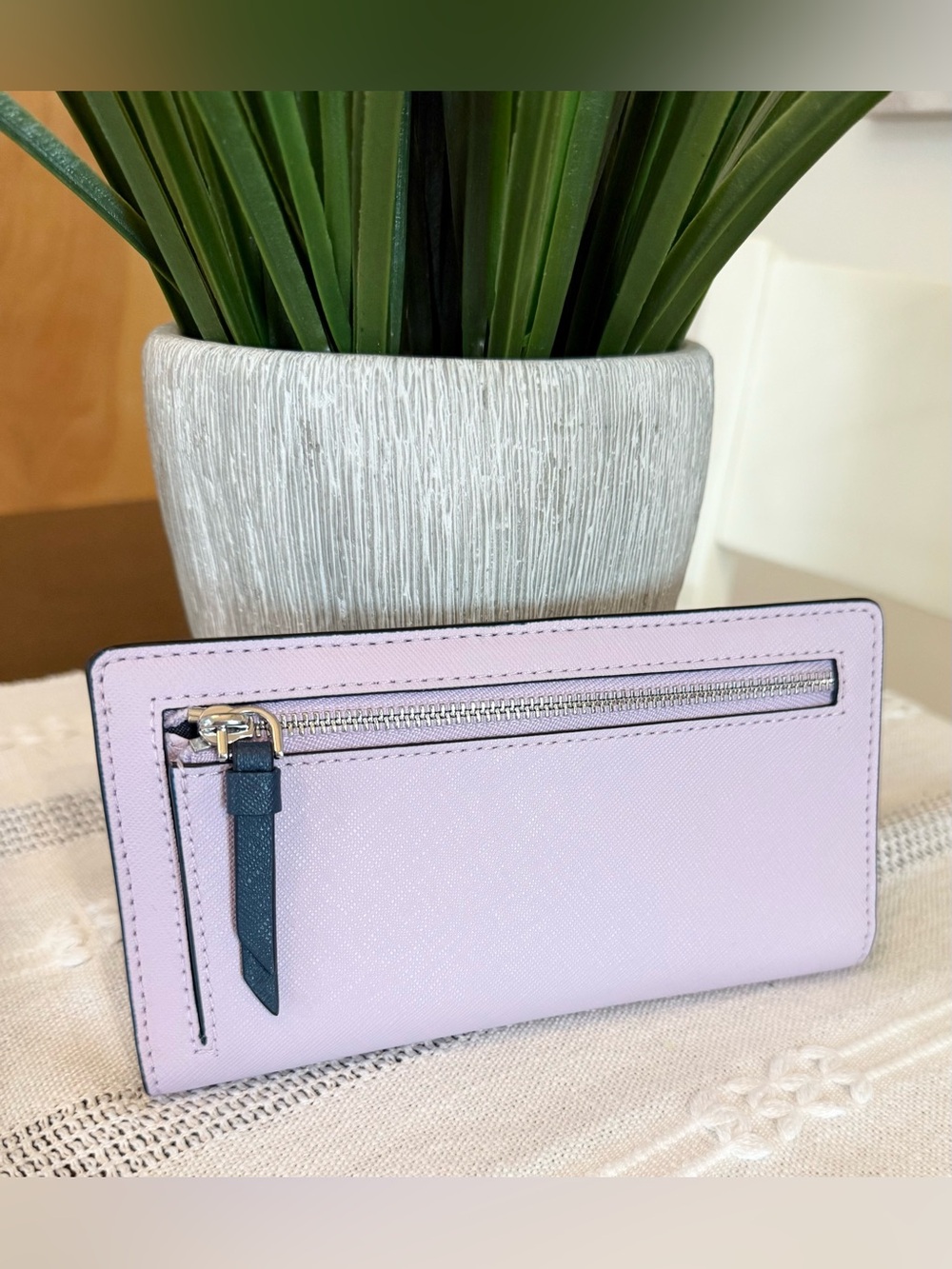 Kate Spade Cameron large slim bifold wallet - Picture 2 of 6